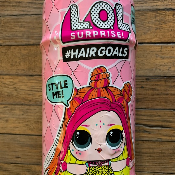 L.O.L. Surprise Hairgoals Makeover Series 2 with 15 Surprises, Multicolor - Picture 1 of 2